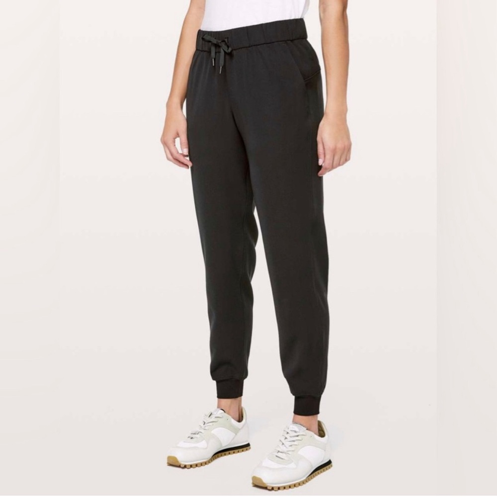 Lululemon On The Fly Woven Jogger Black Size 10